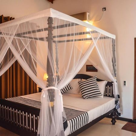 Janu Homestay Tangalle Eksteriør bilde
