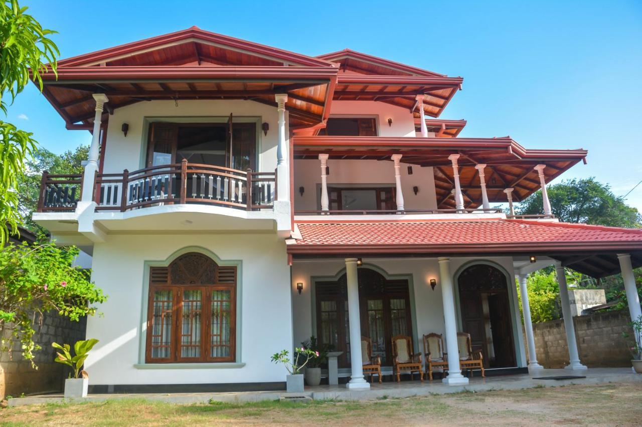 Janu Homestay Tangalle Eksteriør bilde