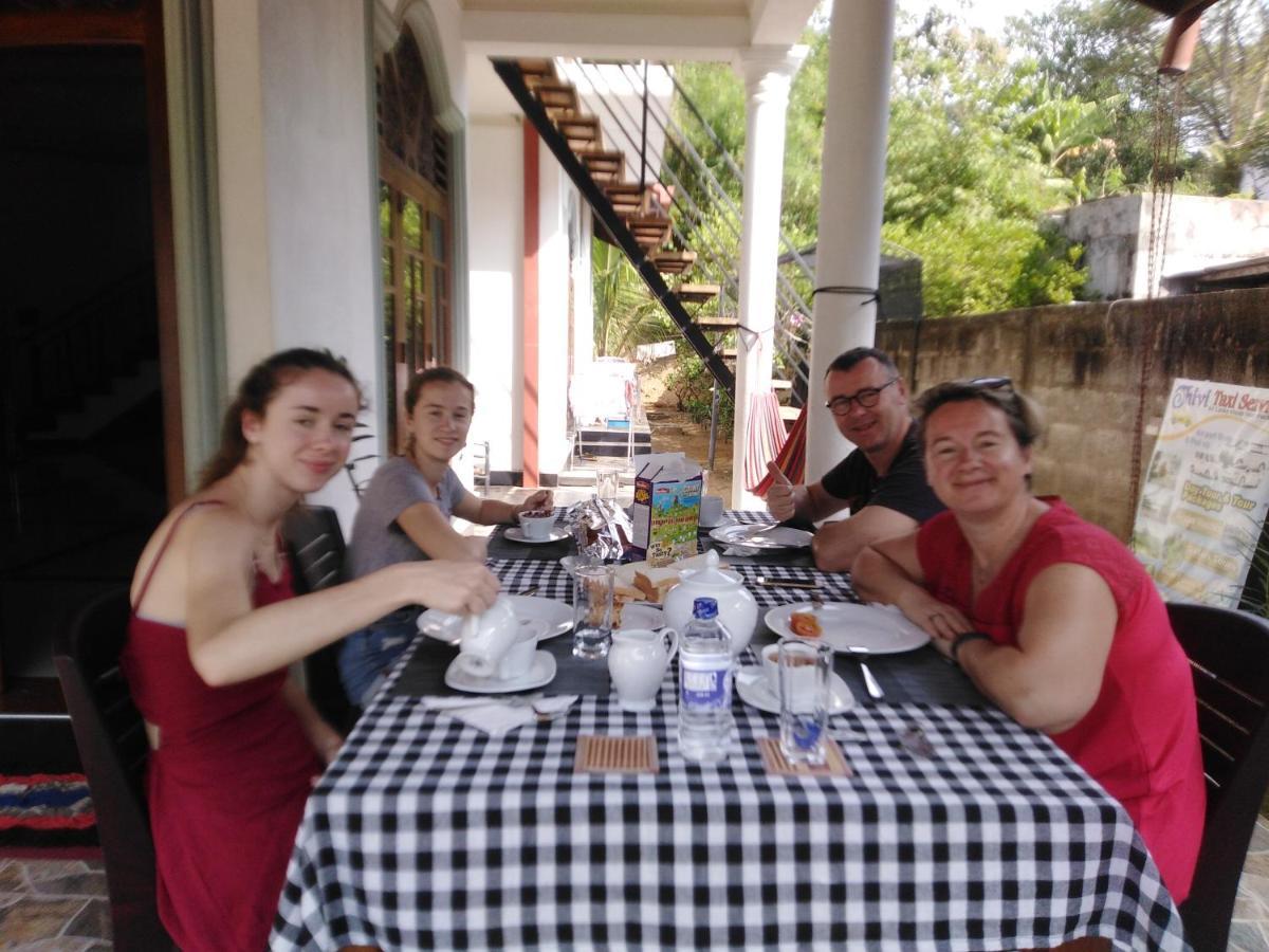 Janu Homestay Tangalle Eksteriør bilde